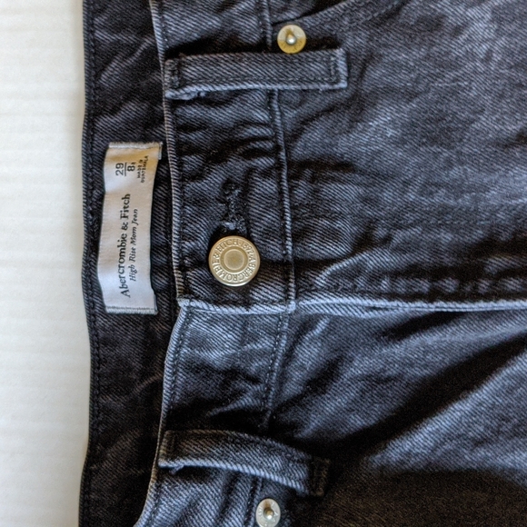 A&F High Rise Distressed Mom Jeans - Picture 3 of 4